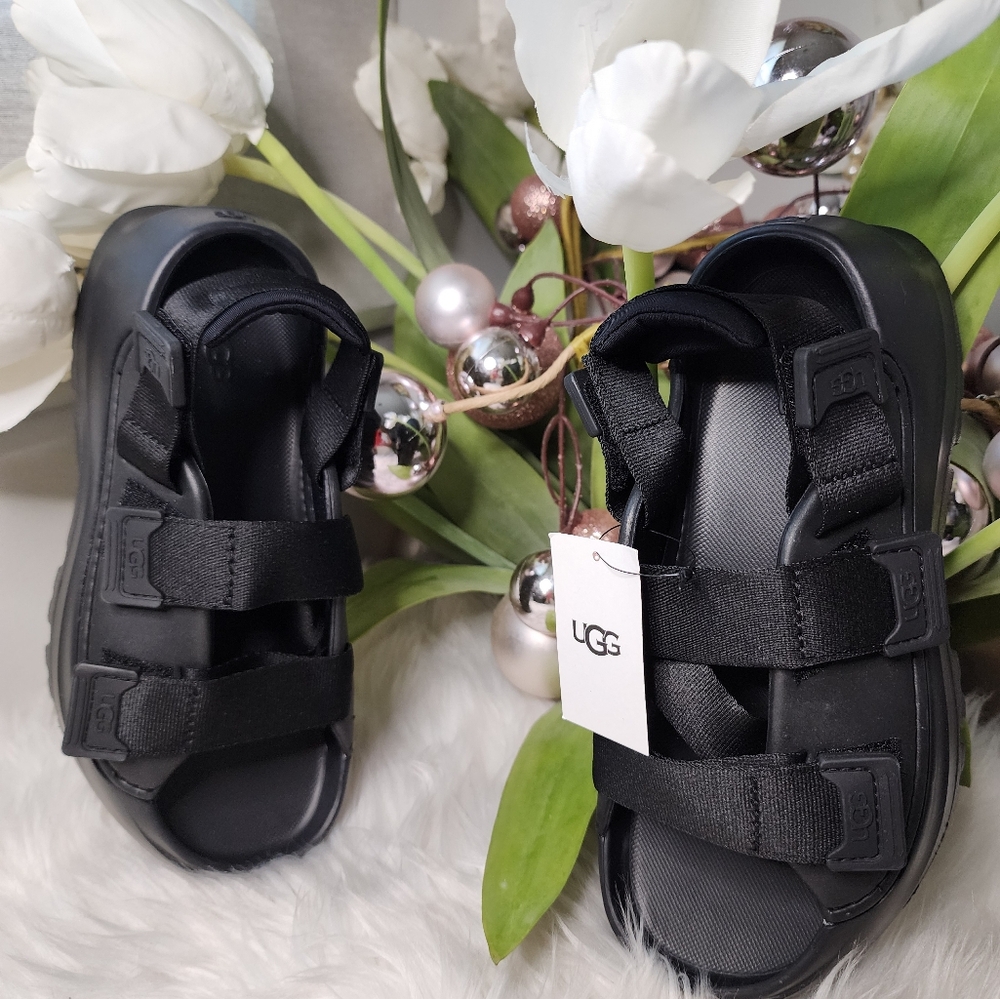 Ugg Stratus Women Sandals new